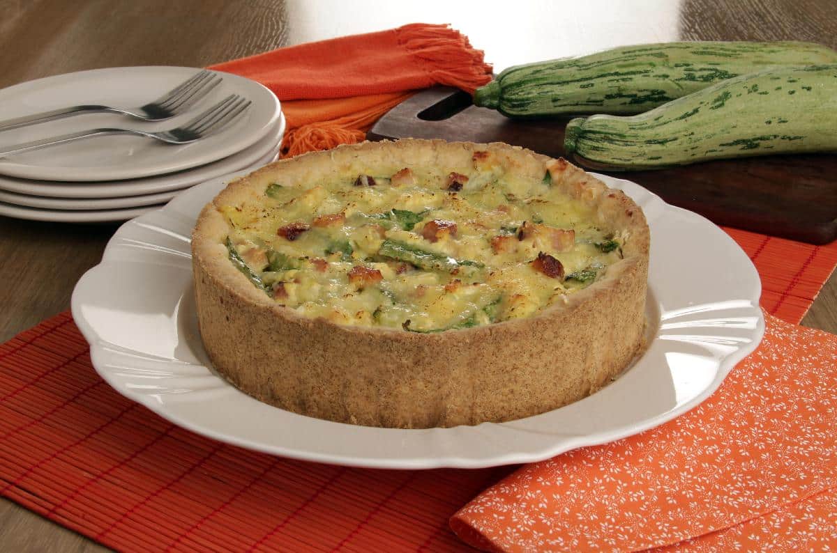 Torta Aberta de Abobrinha com Cobertura de Carne